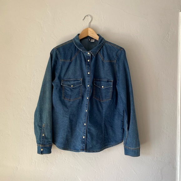H&M Divided denim shirt size 14 - Picture 3 of 4
